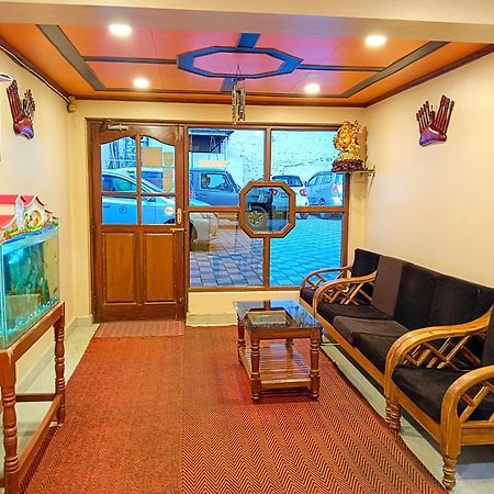 Bn Tourist Home Ooty Esterno foto